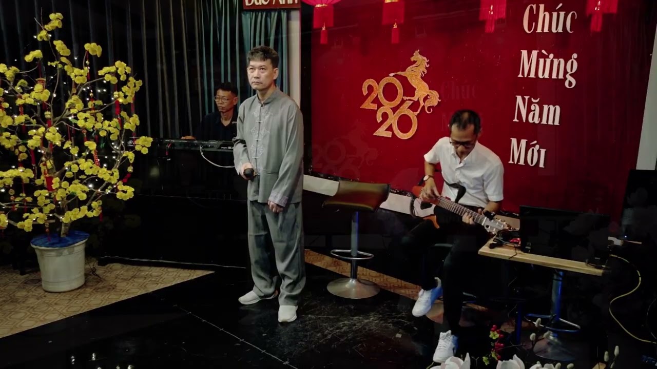 LỜI TỎ TÌNH CỦA MÙA XUÂN (Thanh Tùng) - Lê Phong | Phòng Trà Đức Anh