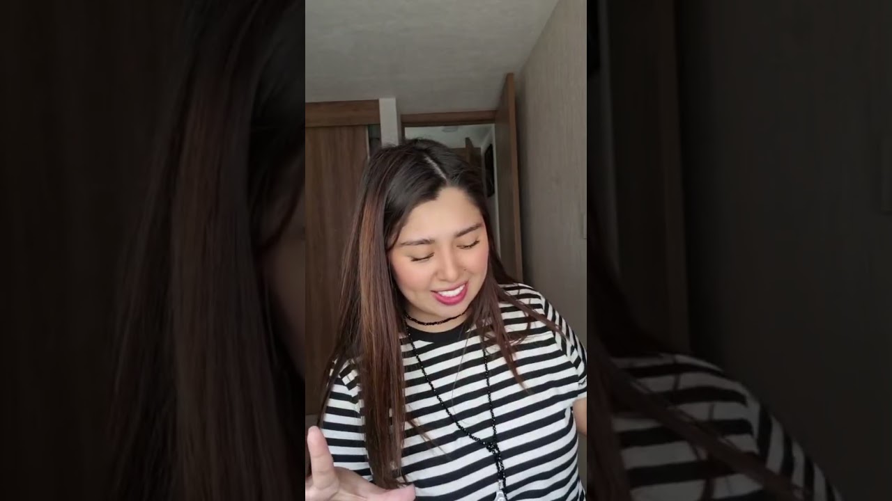 Hola mi nombres es  Evelyn Lorena y aquí un poco de mi...