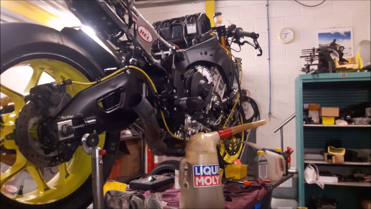 Yamaha R1 2CR Crossplane Race bike build