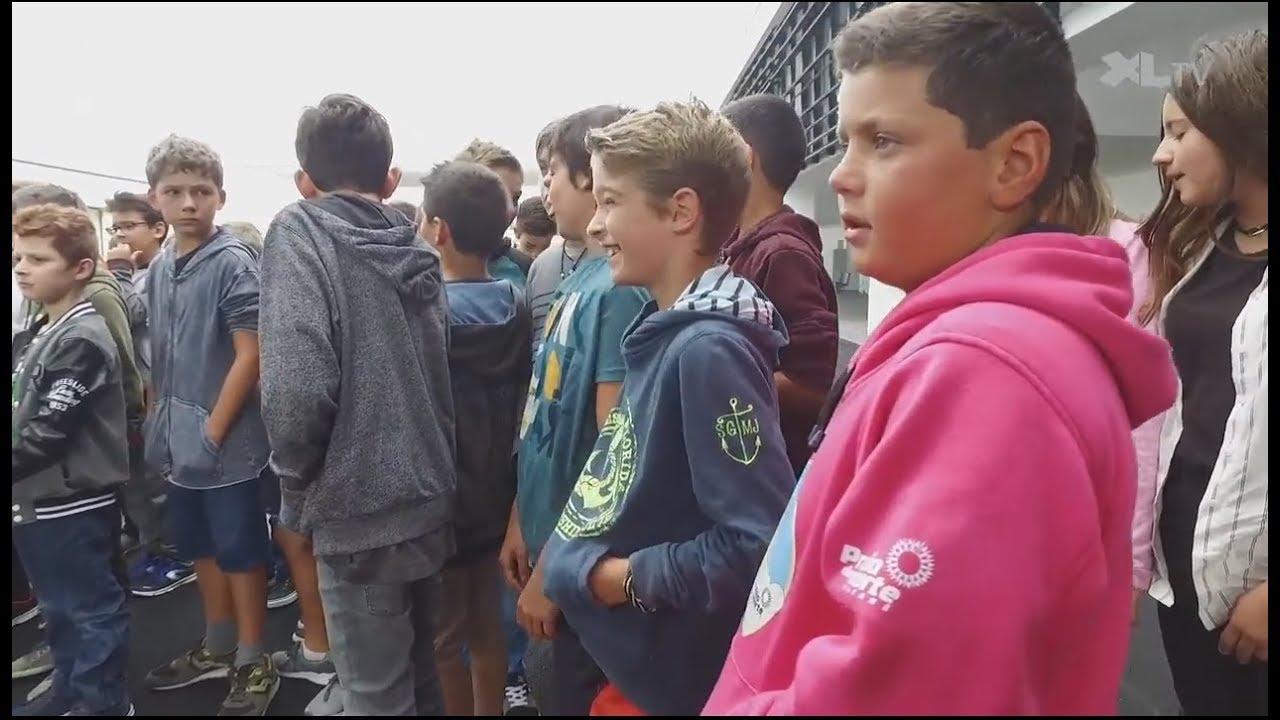A Linxe, collégiens et enseignants découvrent un collège flambant neuf