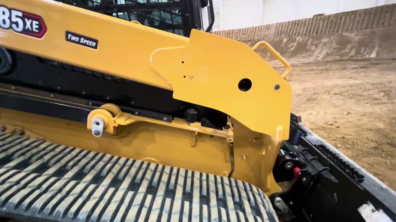 Caterpillar's Next-gen 285 XE Compact Track Loader