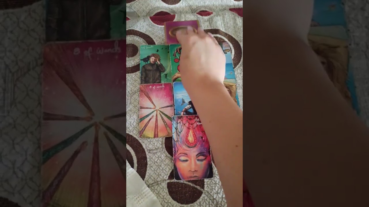 Pick a card ❤ Θα επικοινωνήσει μαζί σου; Και αν ναι τι θα συμβεί; 🌛🌹