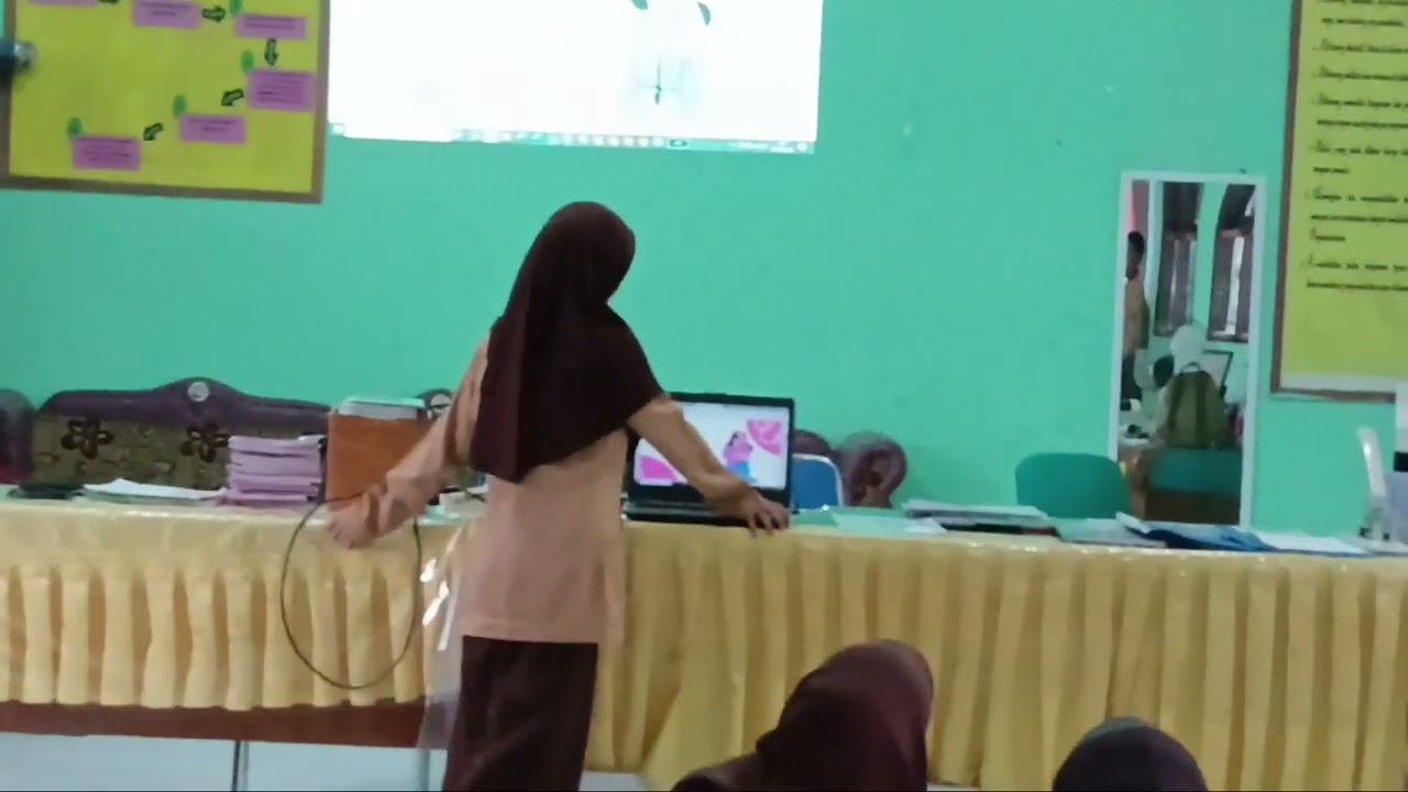 🕊MELIS, NURFAIDA,ASVIRA🌱||Presentasi Makalah Pendidikan Pancasila