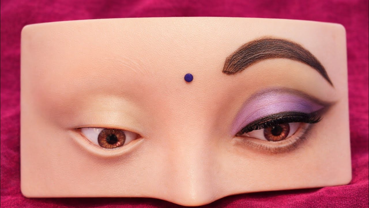 Quick and easy eye makeup for beginners 😱😍  cut crease eye makeup tutorial 