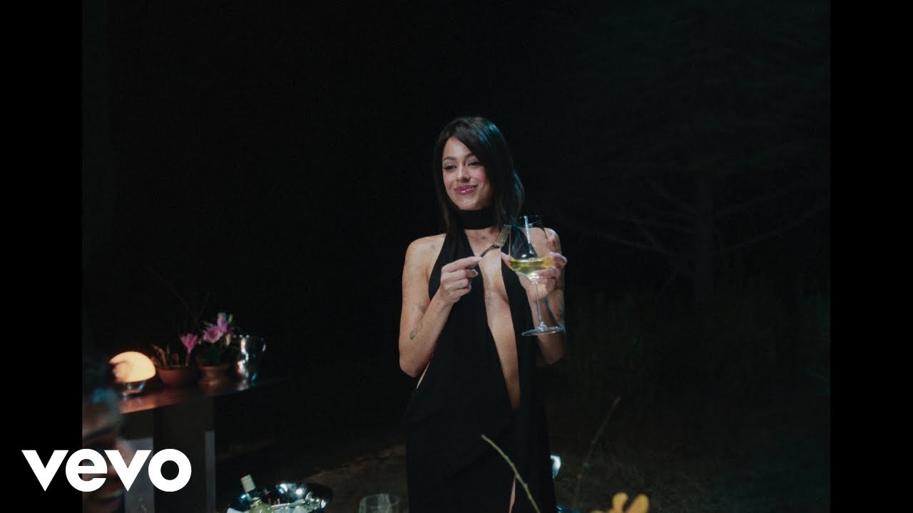 TINI - Una Noche Más (Official Video)