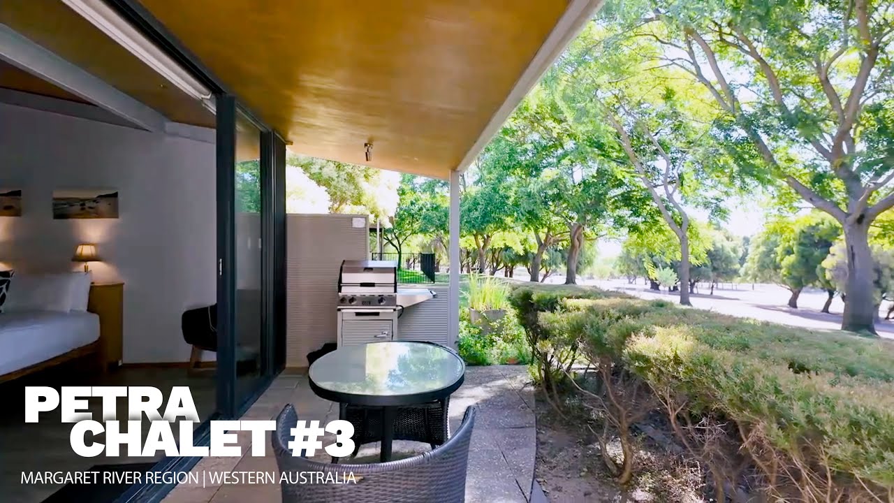 🌳 Petra Chalet 3 – The Ultimate Scenic Lakeside Farm Stay 🌿