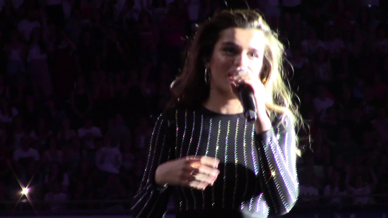 Amaia - Shake it out |  Amaia y Alfred - City of Stars (OT Bernabeu, 29-06-2018)