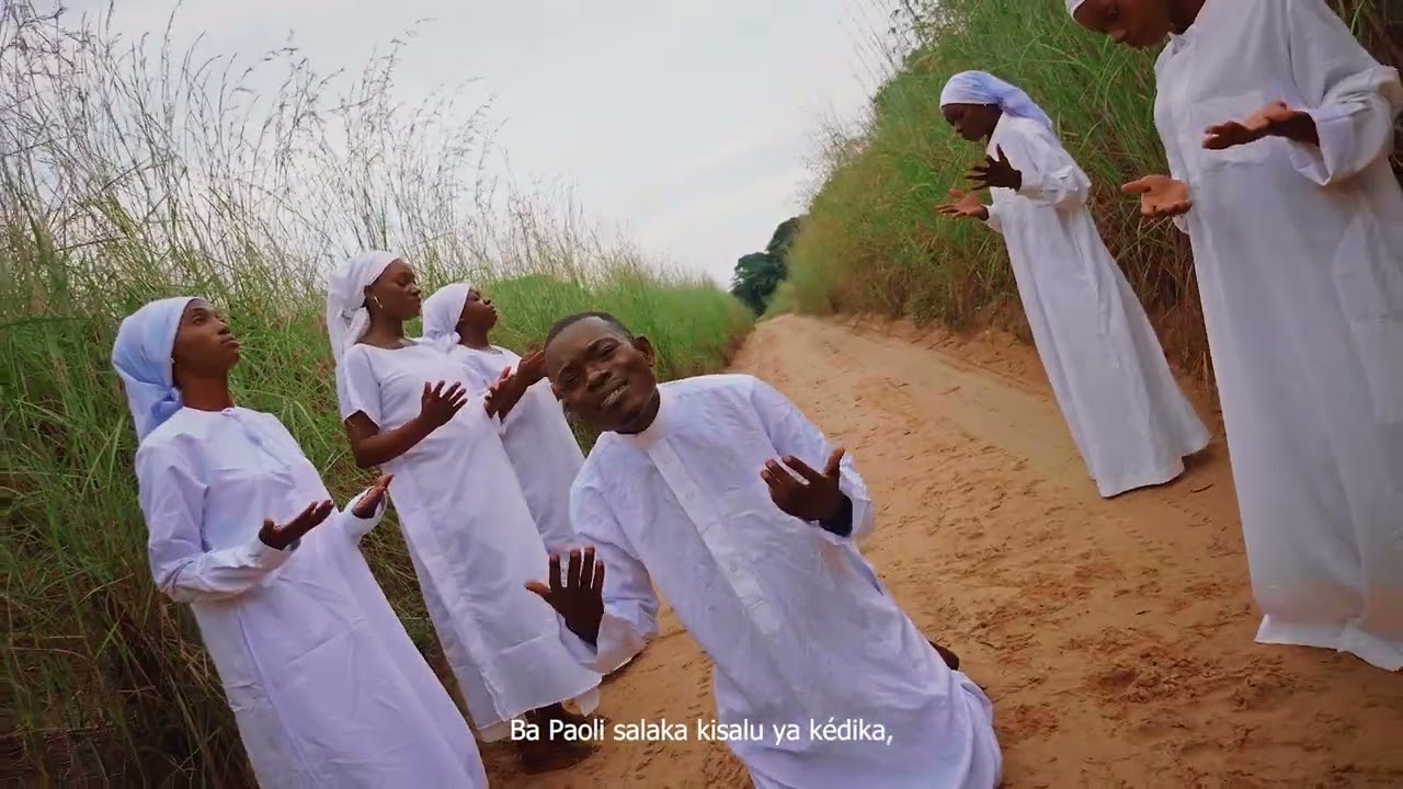 Ancien Des Jours - Gospel chrétien - Lusambulu - [Clip Officiel]