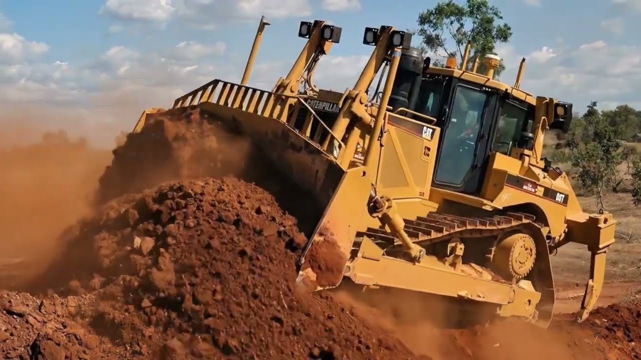 Heavy Bulldozer Struggling in Mud | Powerful Machine Escapes Extreme Conditions