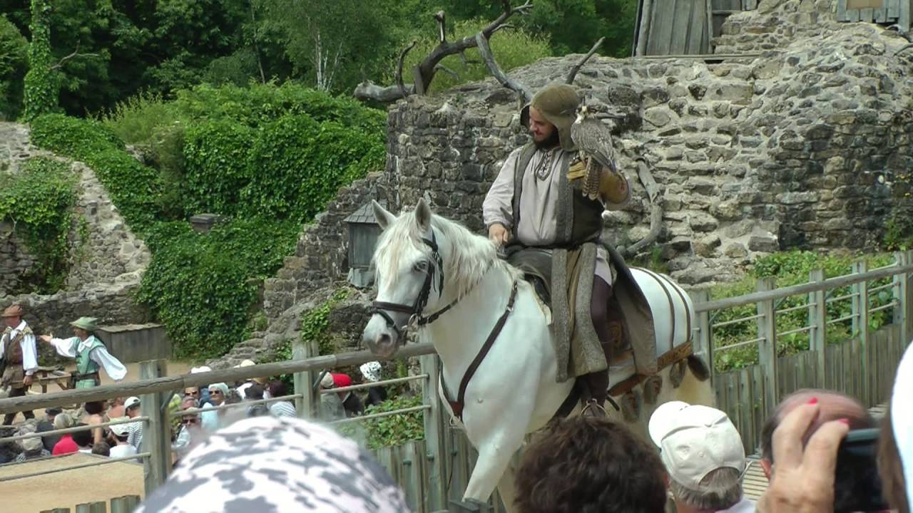 Le Bal des Oiseaux Fantomes show Puy du Fou park
