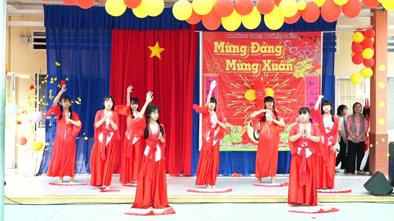 Bạn nào biết tên tiết mục và lớp nào thì bình luận bên dưới để đổi tên lại