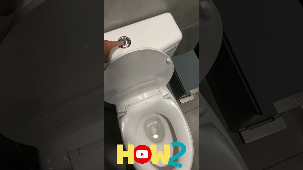 How to Flush a Toilet Properly 🚽💧 #LifeHacks #BathroomTips #Shorts