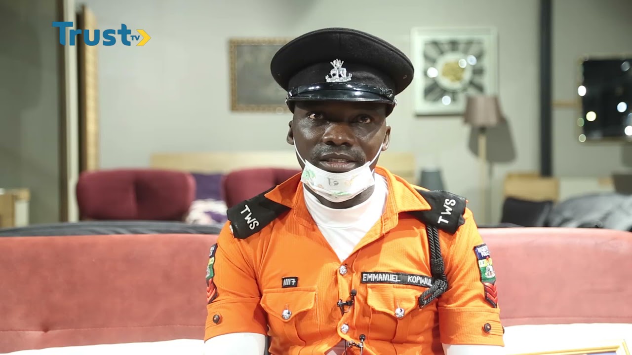 Dancing Traffic Warden bags award after Daily Trust interview