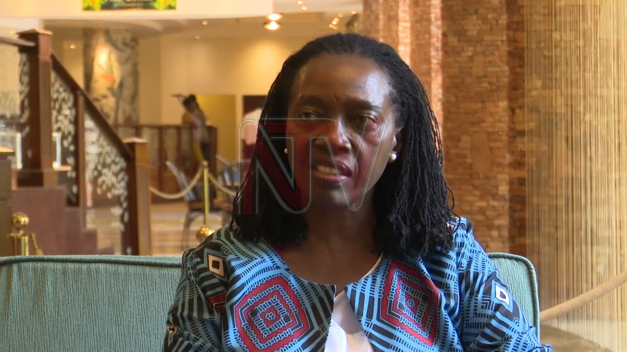 Munnamateeka Martha Karua atuuse mu Uganda, alinze lukusa okuwolereza Besigye