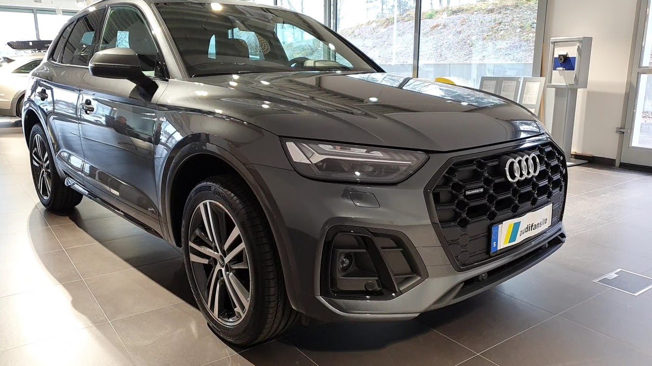 New 2021 Audi Q5 in Daytona grey with rear OLED Lights | red brake calipers |20 inch wheels