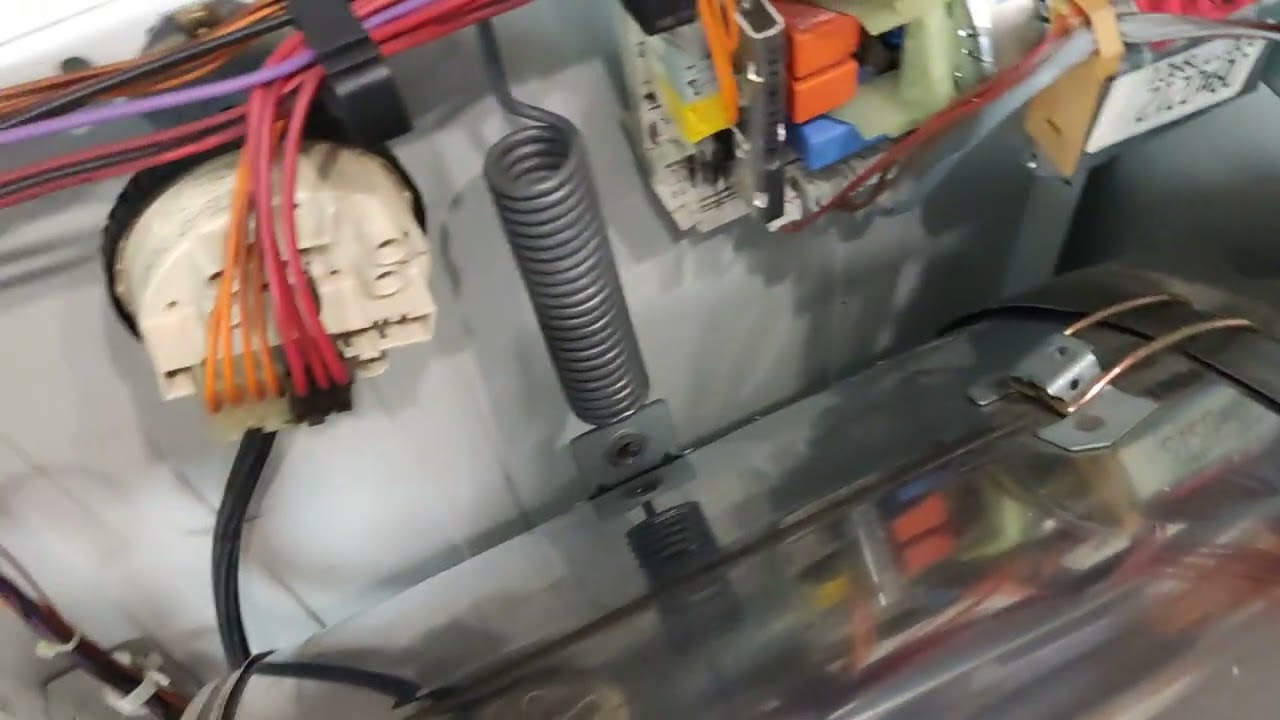 Машинки долгожители Bosch WFF1200.