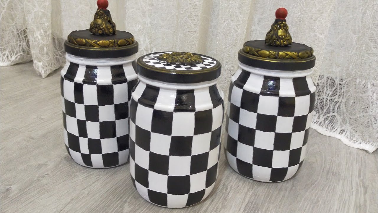 Eski kavanozların muhteşem dönüşümü/ Dama desenli kavanoz boyama