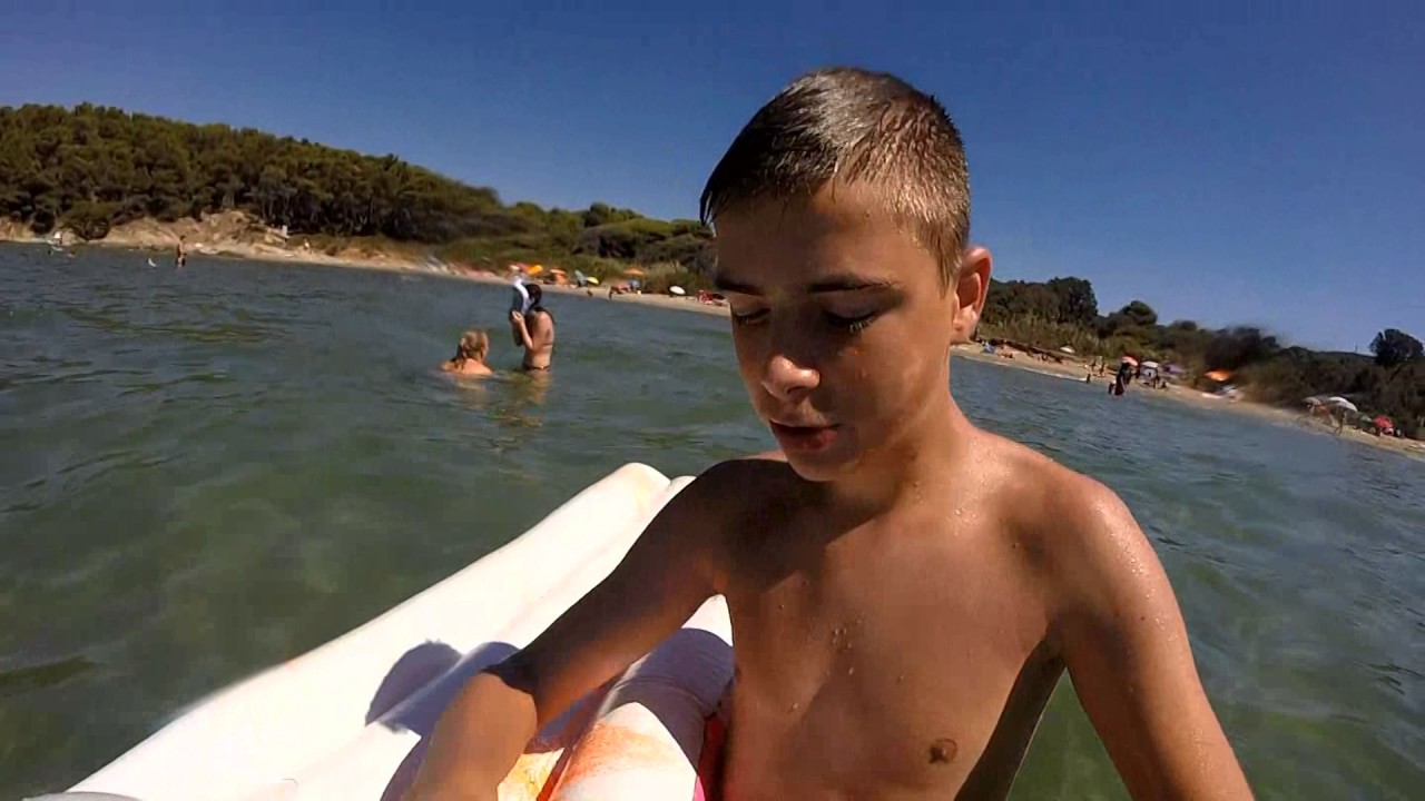 Frankrijk 2016 || Camping Capfun #10 - Luchtbed lek?! || RENS VIDEO'S