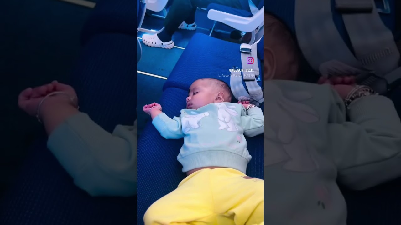 my baby&rsquo;s first flight