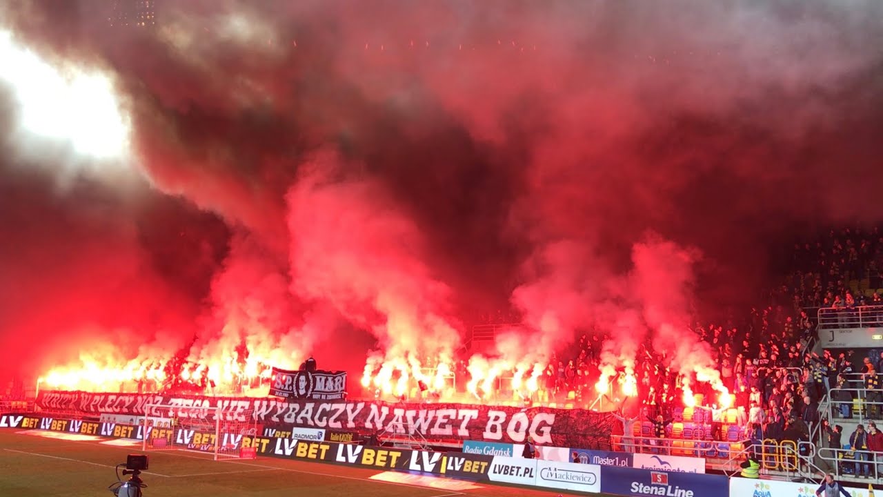 ARKA GDYNIA- Śląsk Wrocław |Pirotechnika| (30.03.2019) Kibicowanie