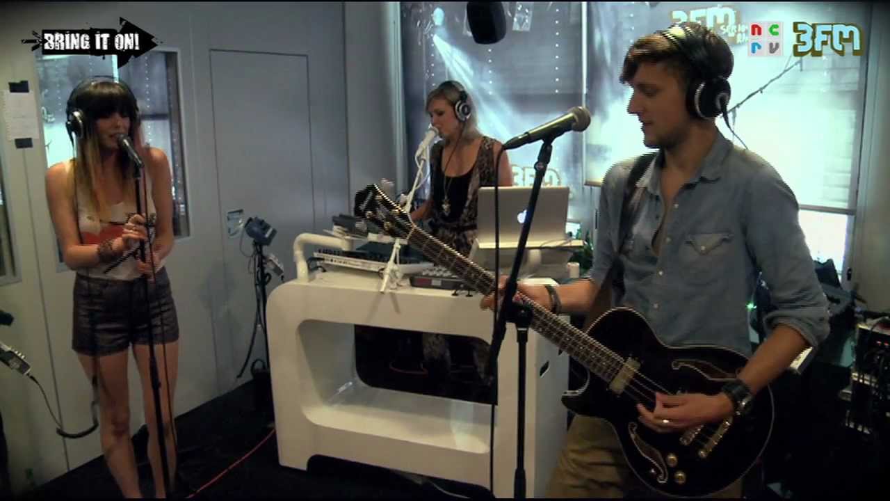 Bring it On! Live: Proper Outfit - BFF