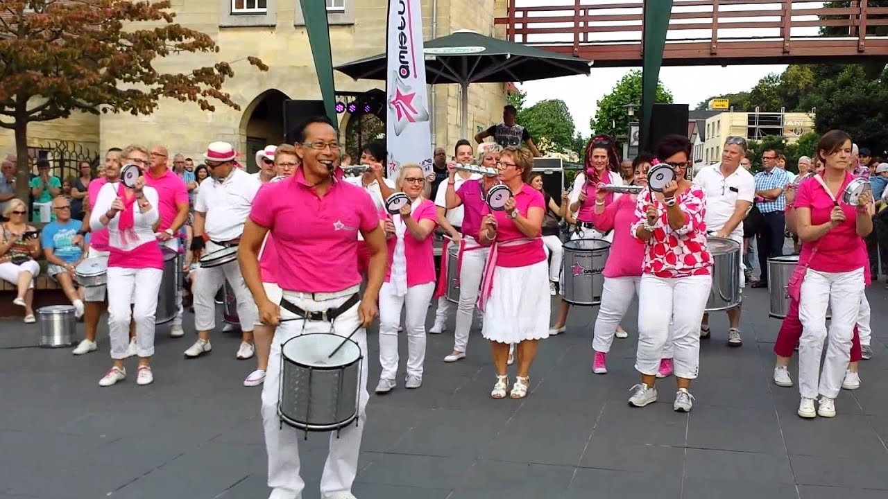 Sambaband Amistura Maastricht: Optreden Valkenburg (23-07-2015) Volledig