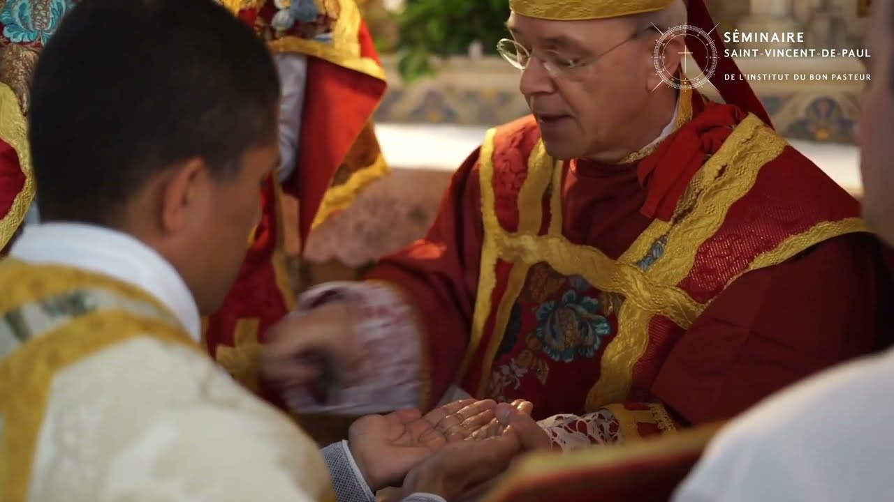Un séminaire plus grand pour l'avenir de la Tradition !