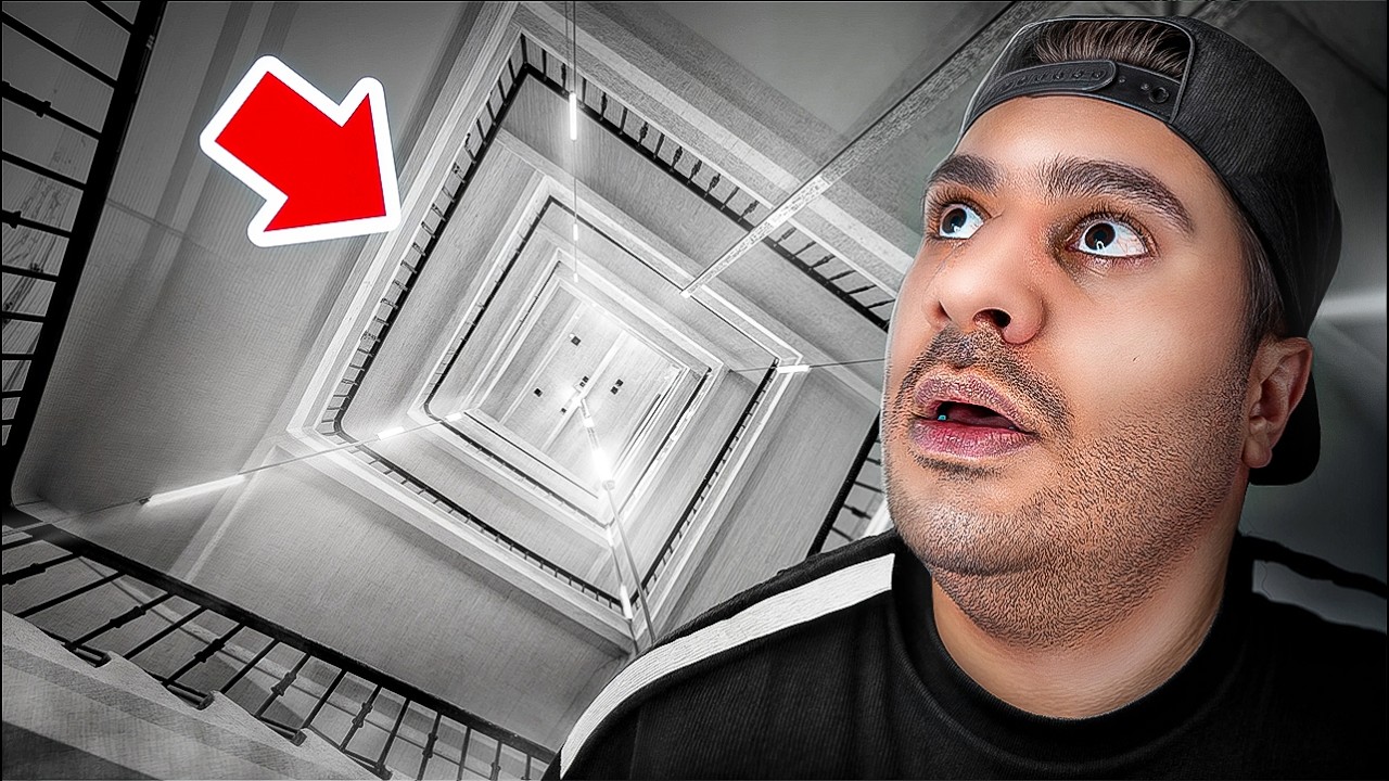 سازنده این بازی رو برام فرستاد! توی راه پله گیر افتادم😥