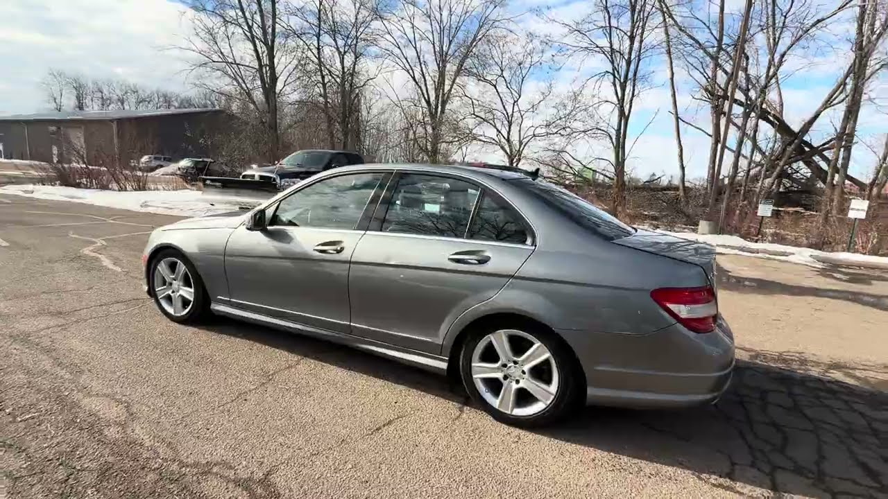 2010 MERCEDES-BENZ C-CLASS C 300 SPORT 4MATIC *2 Owner | All Wheel Drive* (NO RESERVE)
