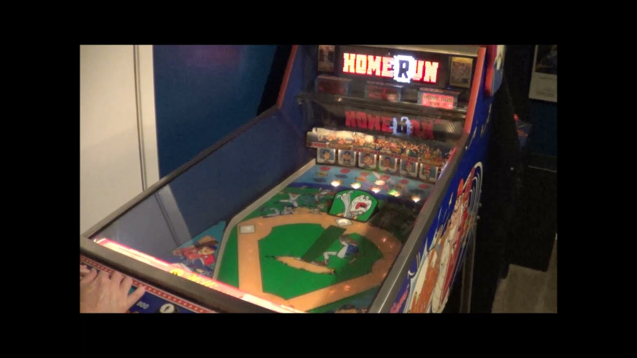 SLUGFEST ARCADE BASEBALL PITCH AND BAT MACHINE - BY WILLIAMS  1991 COLOR DMD