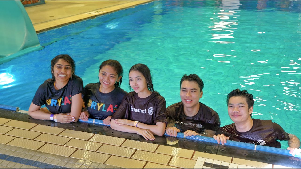 INTERVIEWING SCHOLARS & TAKING A POLAR PLUNGE | UNIVERSITY OF CALGARY VLOG #7