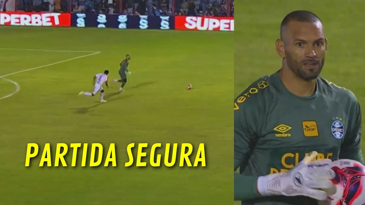 GOLEIRO WEVERTON FEZ SUA ESTREIA PELO GR&Ecirc;MIO