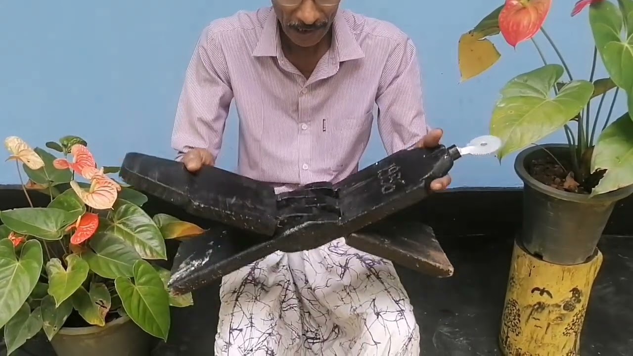 අවුරුදු 67 පරණ අරුම පුදුම හිරමනය | cocunut scraper | creative coconut scraper | wishwa lokaya |antec