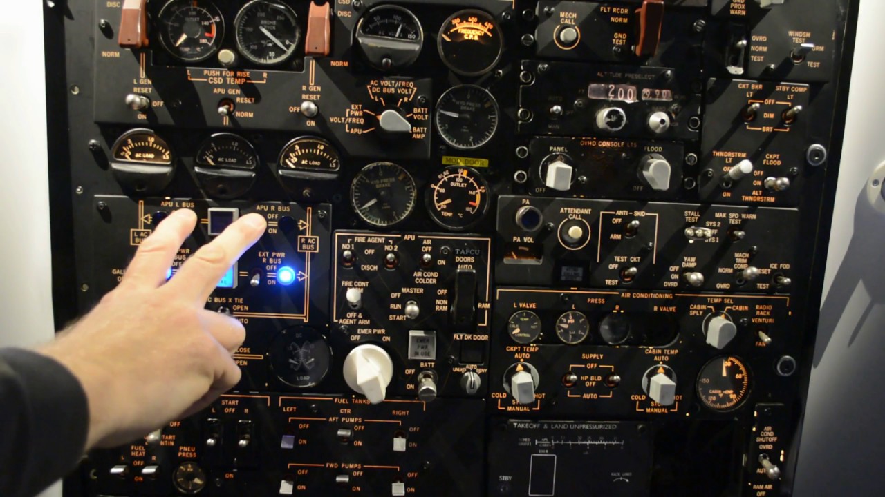 MD 80 electrical power