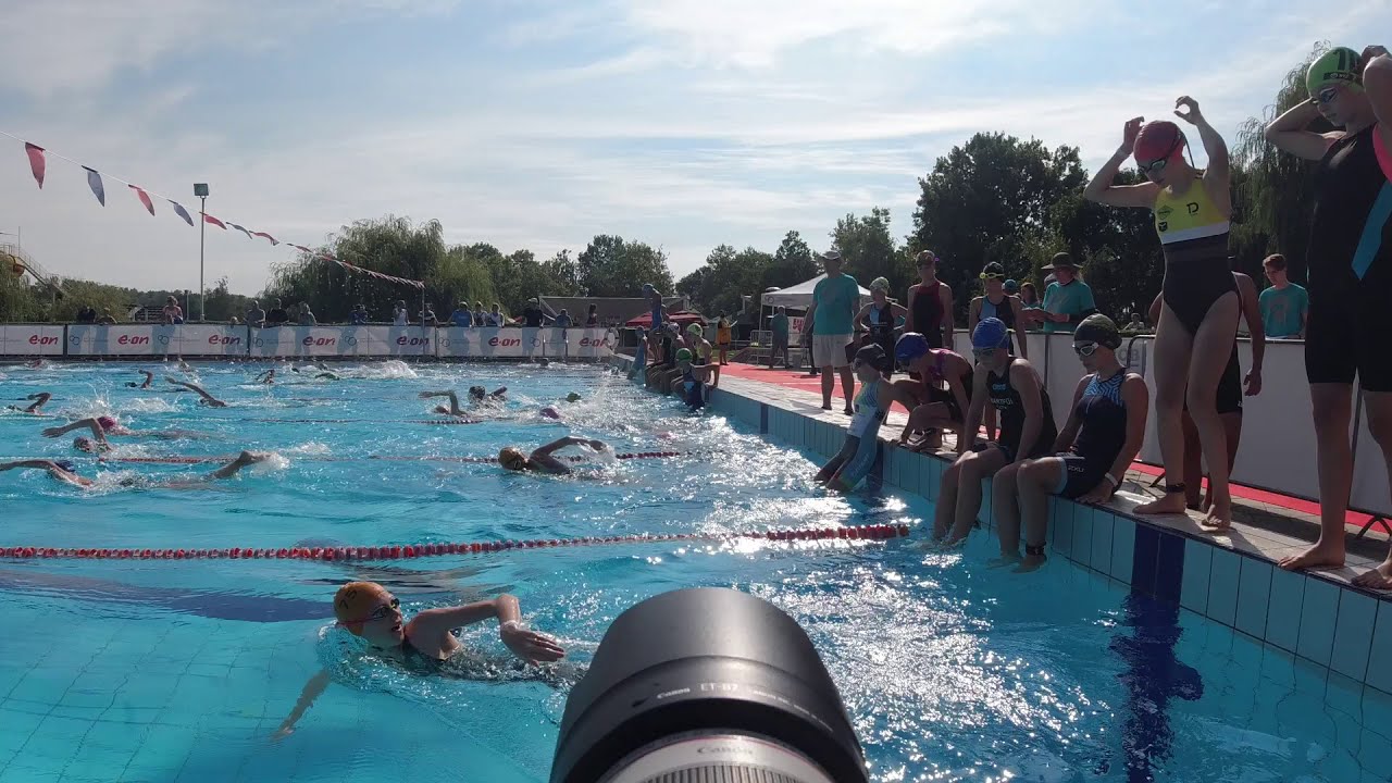 Triathlon race photography POV - behind the scenes