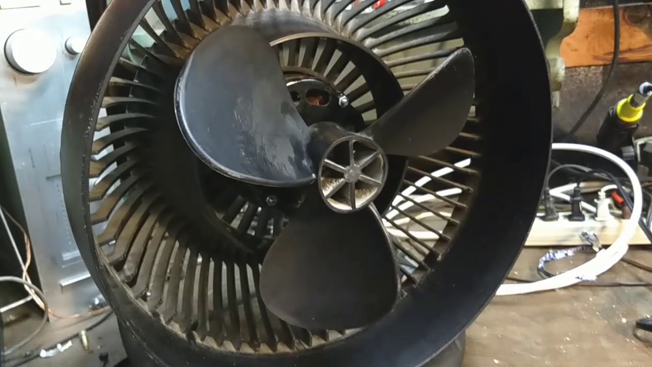 A look at a 1990s Vornado CR1 continuously variable speed fan.