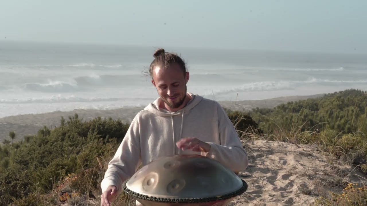 Urbanello | 20 min. Handpan meditation | Praia do Norte