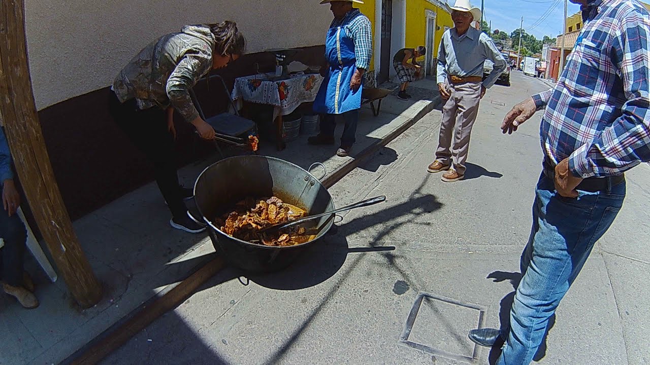 Carnitas de puerco en Tlachichila