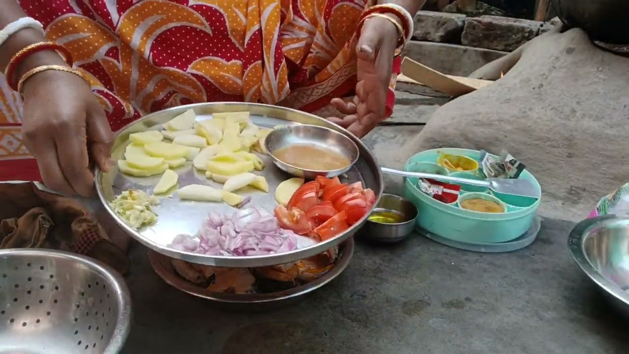 আলু দিয়ে রুই  মাছের  ঝোল  রেসিপি  😋😋👌🙏🙏🙏🙏🙏🙏