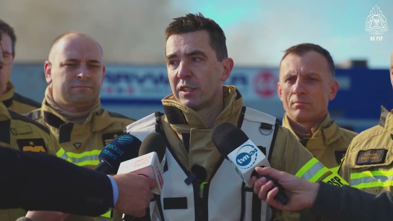 🔥🧑🏻‍🚒 Pożar hali przy ul. Marywilskiej w Warszawie