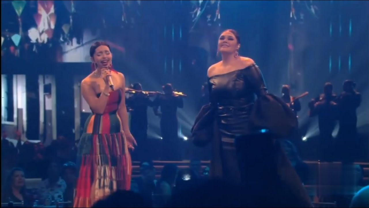 Que Agon&iacute;a - Angela Aguilar & Yuridia - Premios Lo nuestro 2024