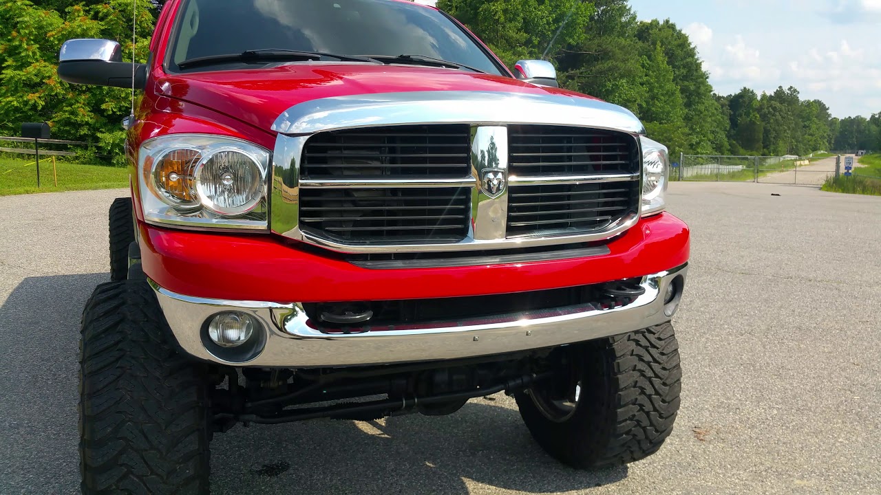 Lifted 2007 Dodge Ram 2500hd 5.9 cummins sitting on 40s