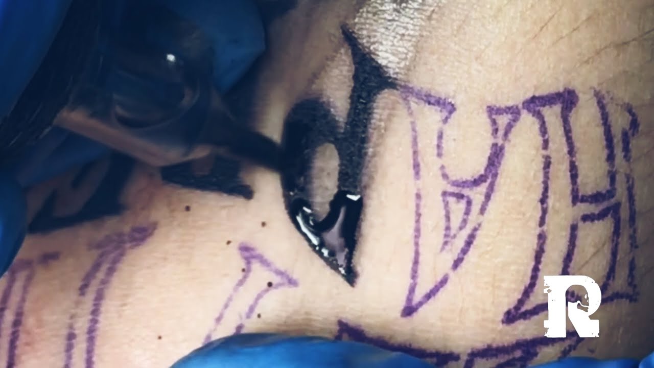 Tattoo Real-Time video Fonts tattoo using 9 round shader