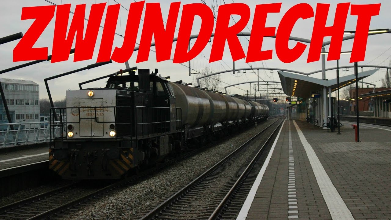 Treinen op station Zwijndrecht! 8-1-2017