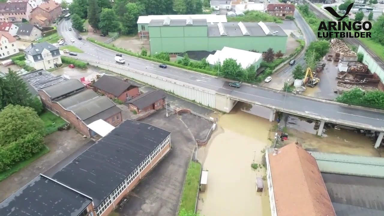 05.06.2021 Alfeld (Leine) -. Starkregen/ Überschwemmungen in der Föhrster/ Göttinger Straße