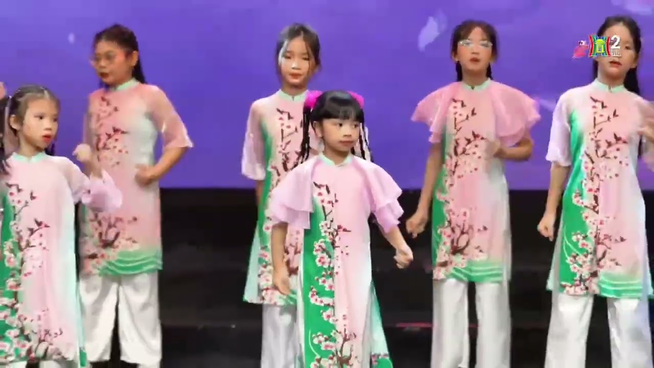 Dance Nụ cười xuân CLB REDSUN