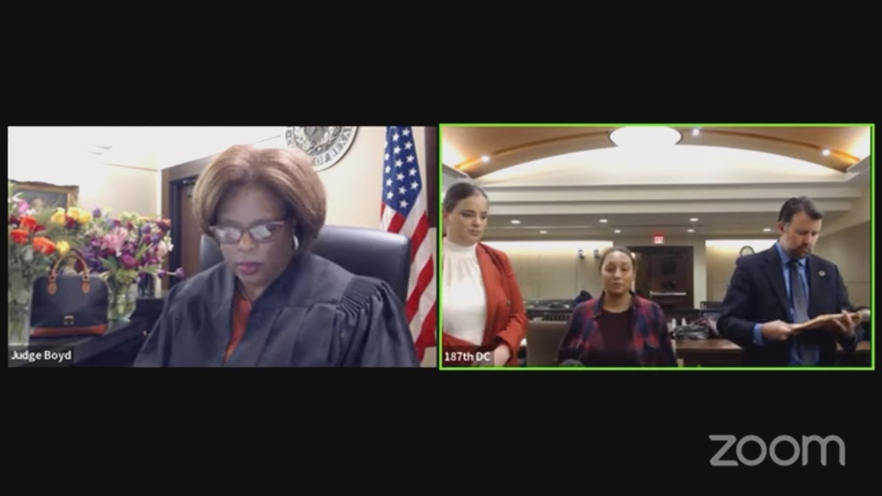 Judge Out Smarts Argumentative Woman!