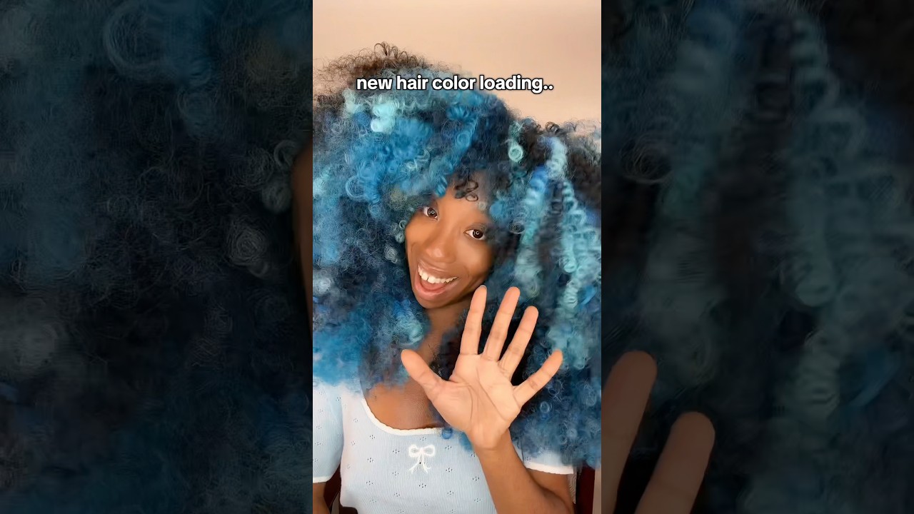 what do y&rsquo;all think of the new hair color?! 👀✨ #hairvideo #hairvideos #colorfulhair