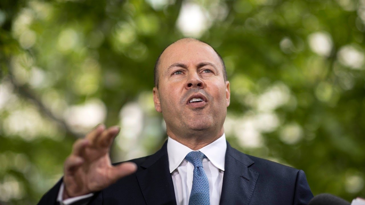 'We've walked the talk': Frydenberg swipes at Palaszczuk over tourism funding