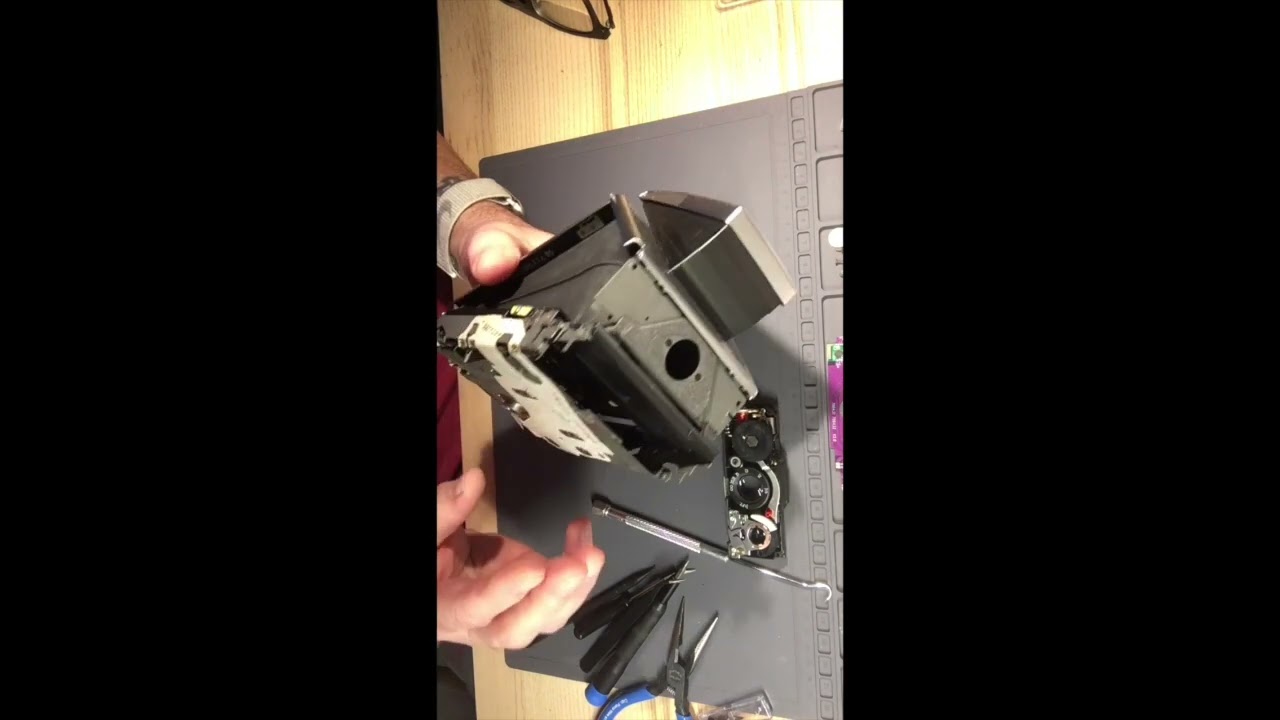 Polaroid SX70 to SX70r Modification/ Circuit Board Removal and Installation